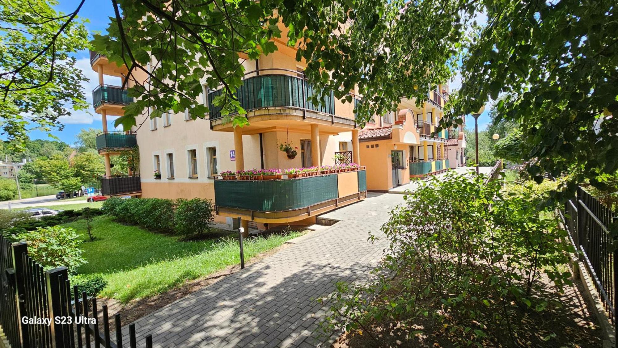 Apartament W Centrum Z Widokiem Na Jeziorko Ketrzyn Exterior photo