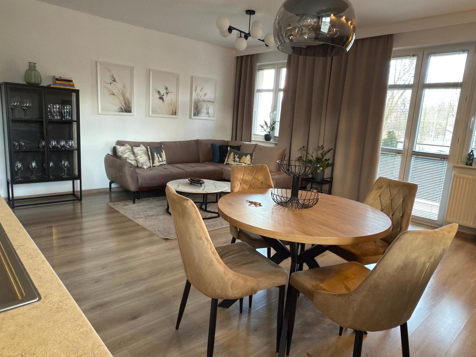 Apartament W Centrum Z Widokiem Na Jeziorko Ketrzyn Exterior photo